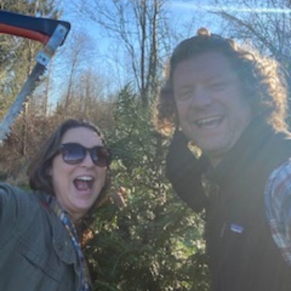 Meet your Posher, Megan - Picture 3 of 5